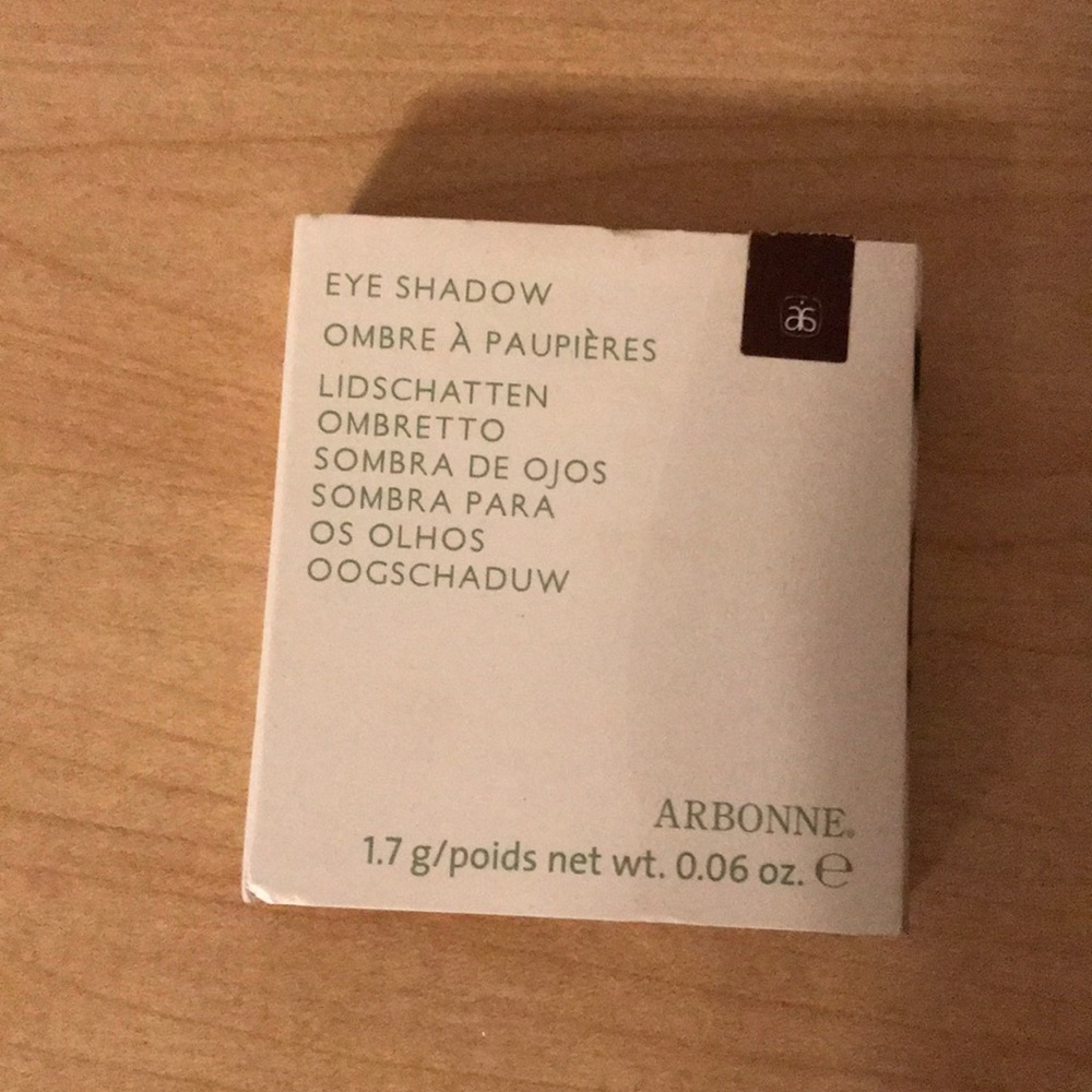 Eye shadow